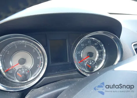 2013 Chrysler Town & Country Touring из США, поврежденный, VIN 2C4RC1BG6DR669822